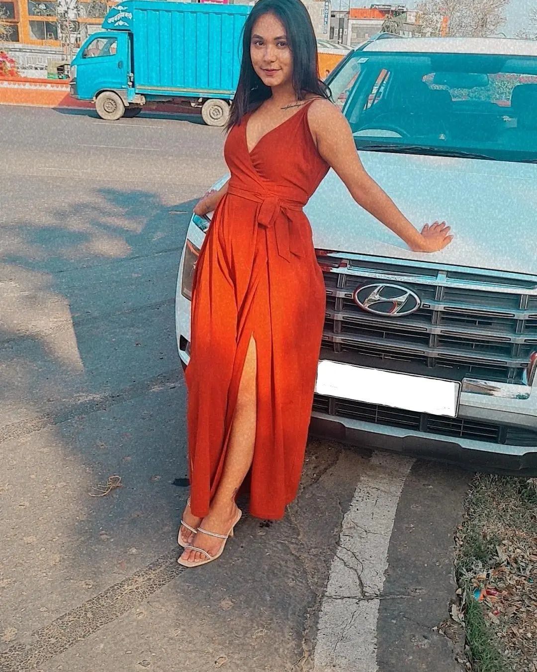 female call girl in Hanumangarh